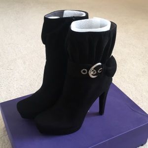 Stuart Weizmann Mid Boot